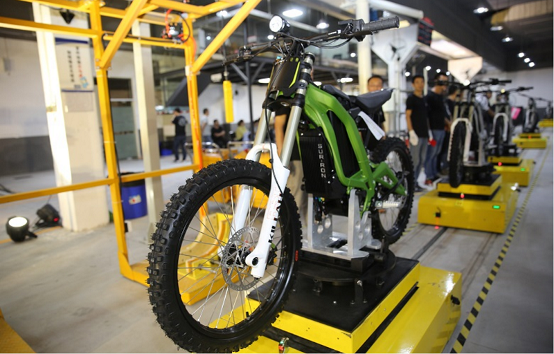 虬龍科技首款上市產品“輕蜂”電動越野自行車正式下線，開啟電動越野新紀元